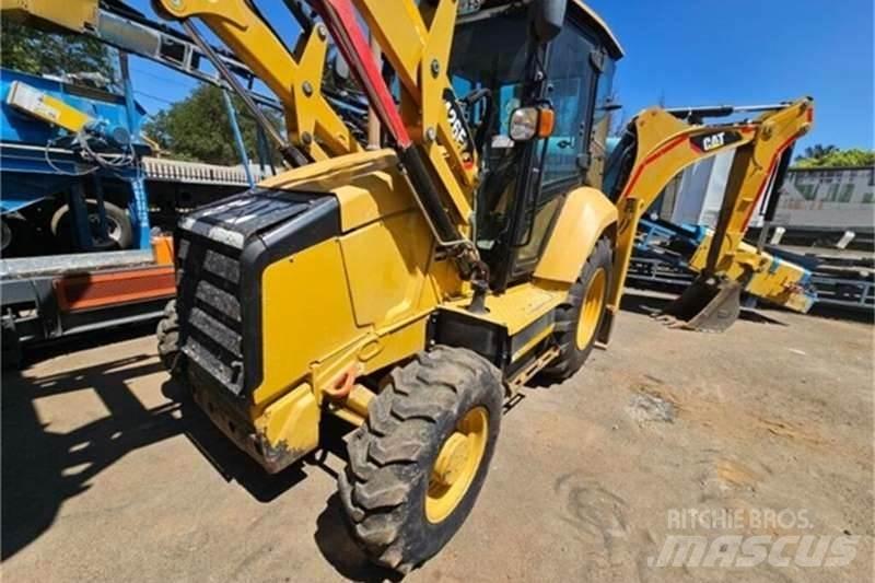 CAT 426F2 TLB Backhoe