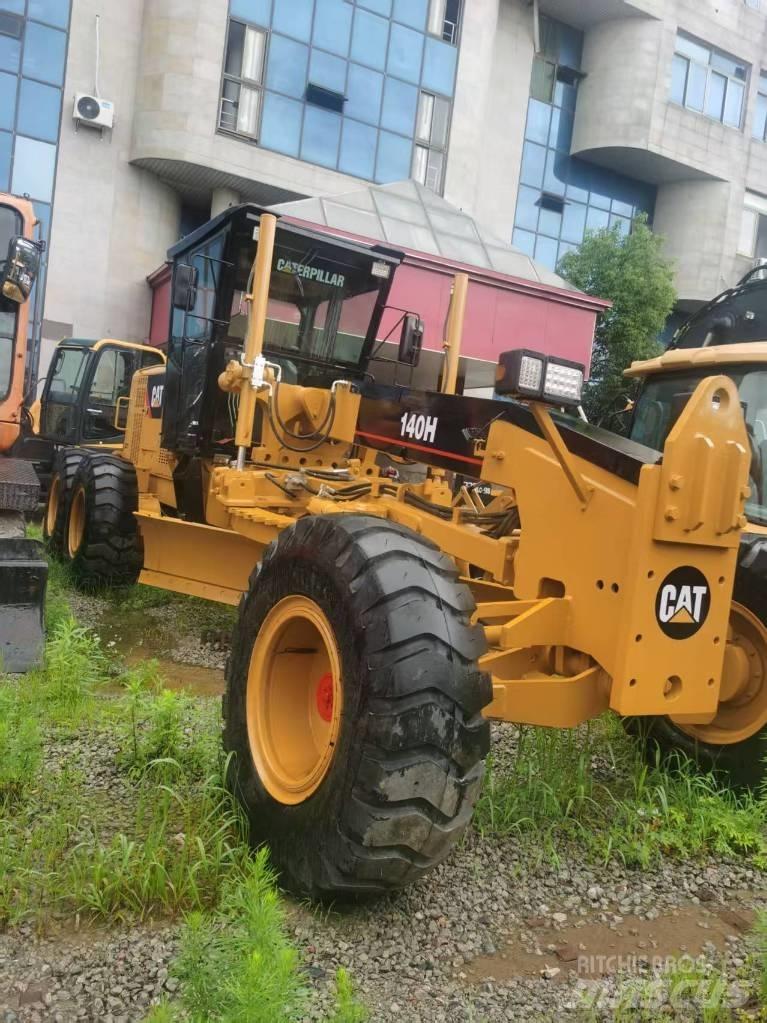 CAT 140 H Backhoe