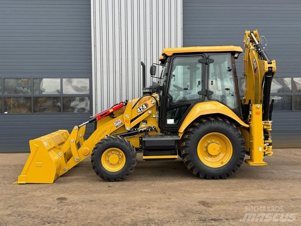 CAT 424 - 4WD / AC Backhoe