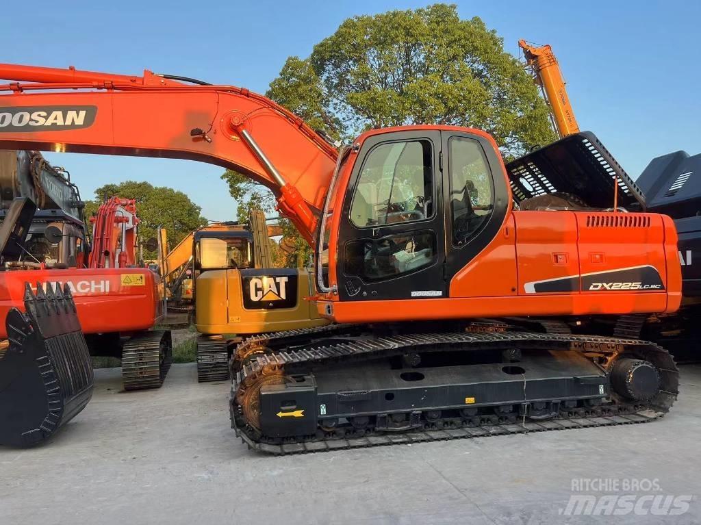 Doosan DX225LC-9C Crawler excavators
