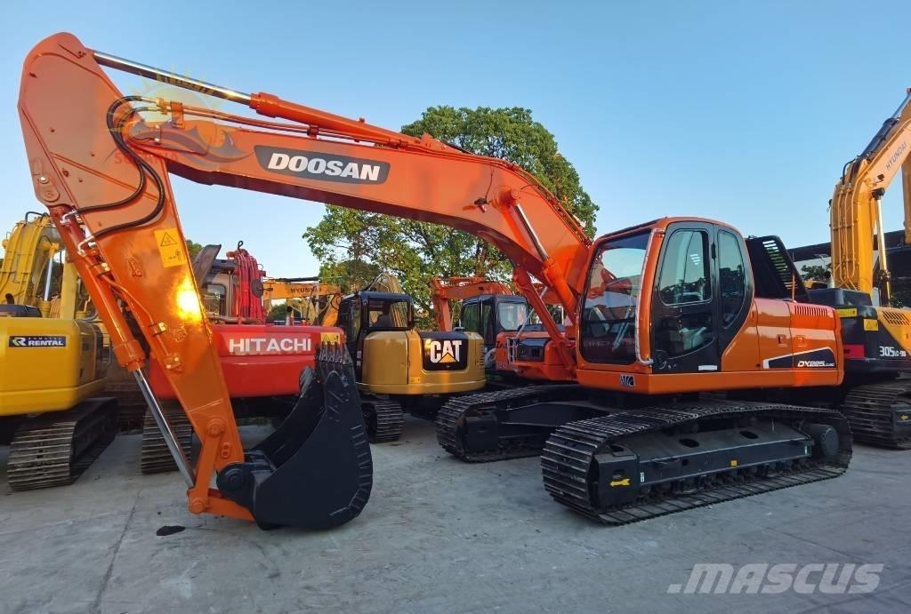 Doosan DX 225 LC Crawler excavators