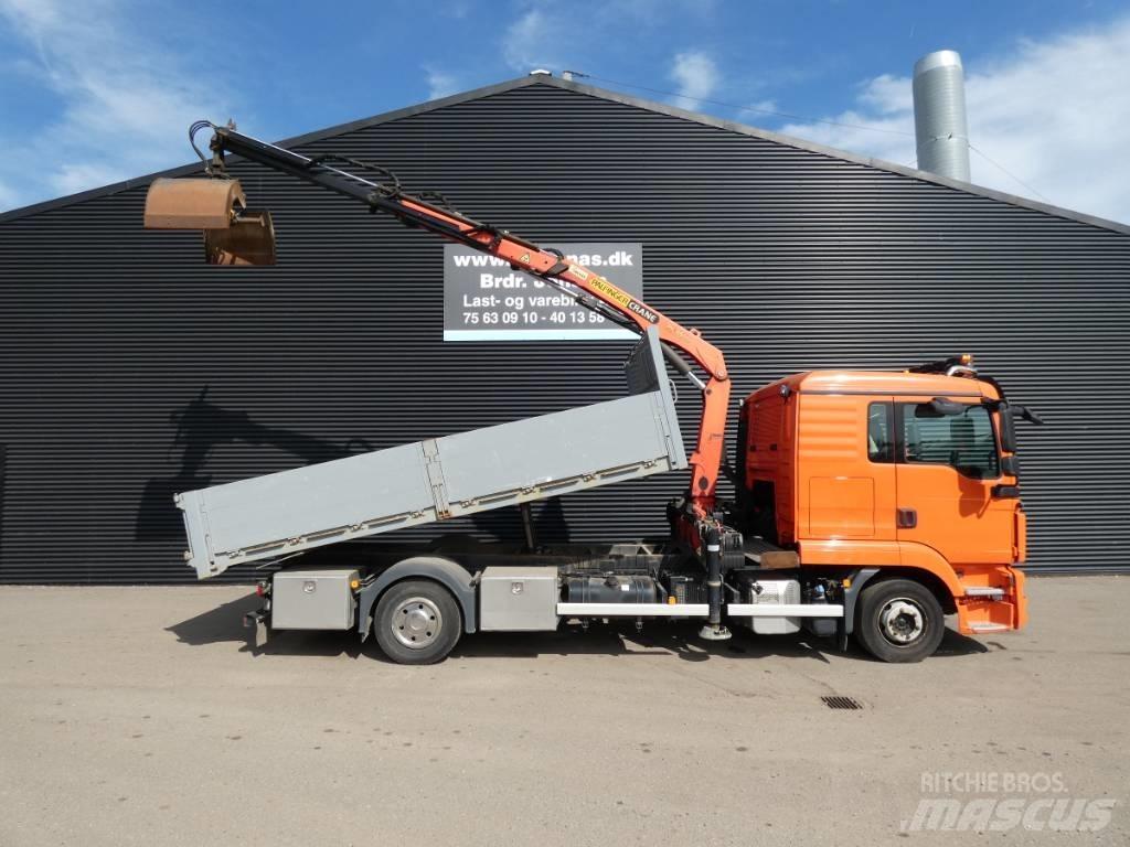 MAN TGL 12.220 Truck mounted cranes