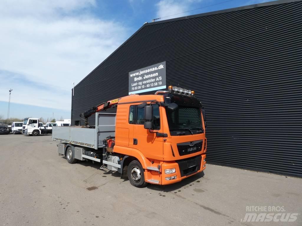MAN TGL 12.220 Truck mounted cranes