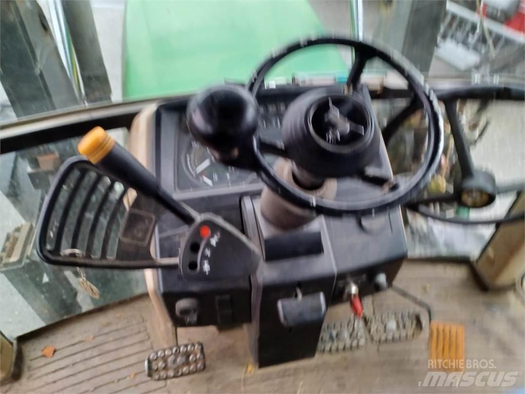 John Deere 6110SE Forestry tractors