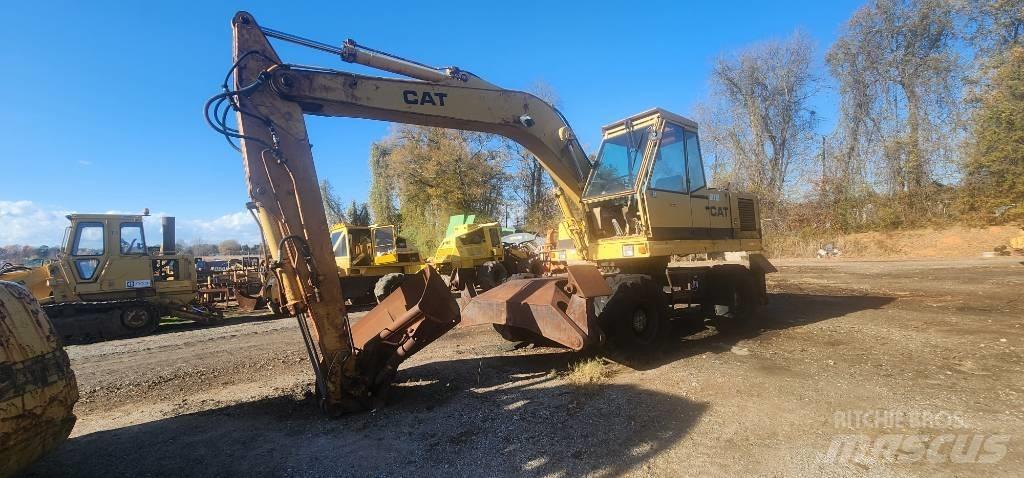 CAT 212 Wheeled excavators