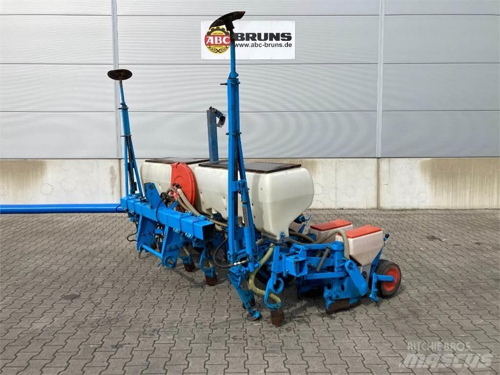 Monosem PNU 6 Sowing machines
