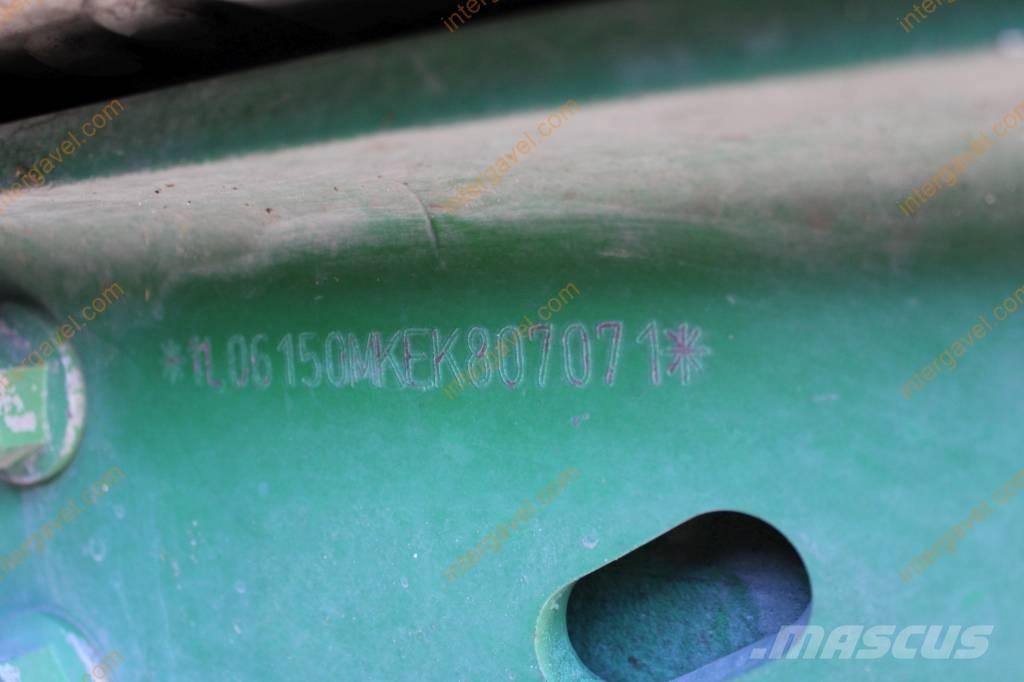 John Deere 6150 M Tractors