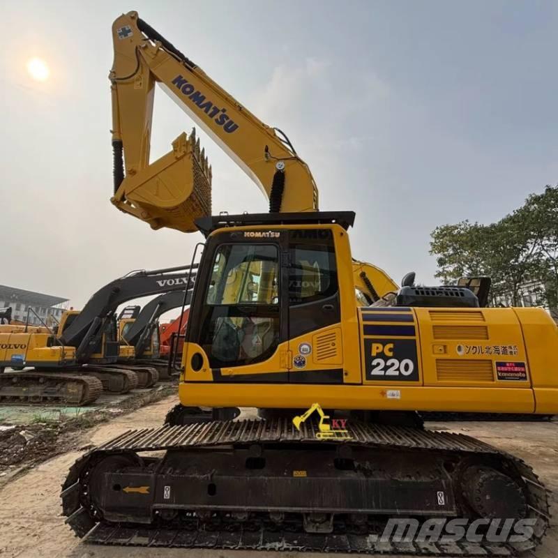 Komatsu PC 220-8 Crawler excavators