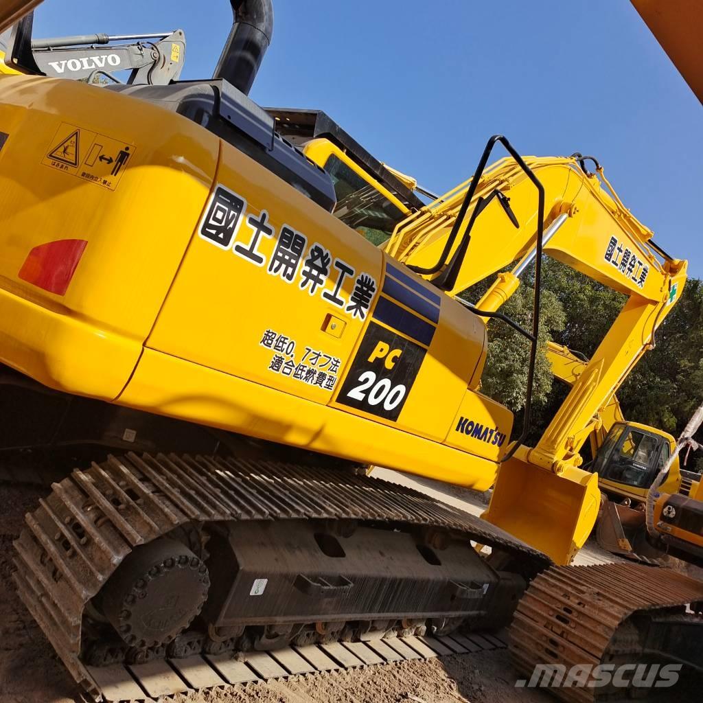 Komatsu PC 200 Crawler excavators