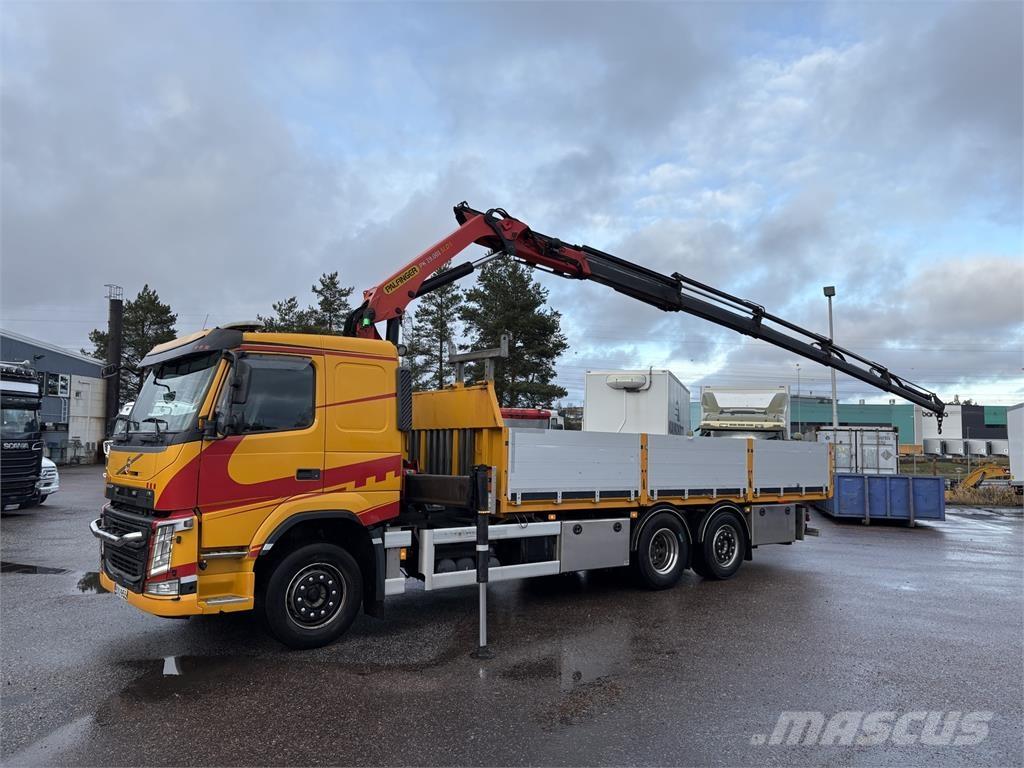 Volvo FM370 6x2 Truck mounted cranes