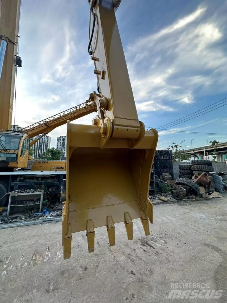 CAT 320D2 Crawler excavators