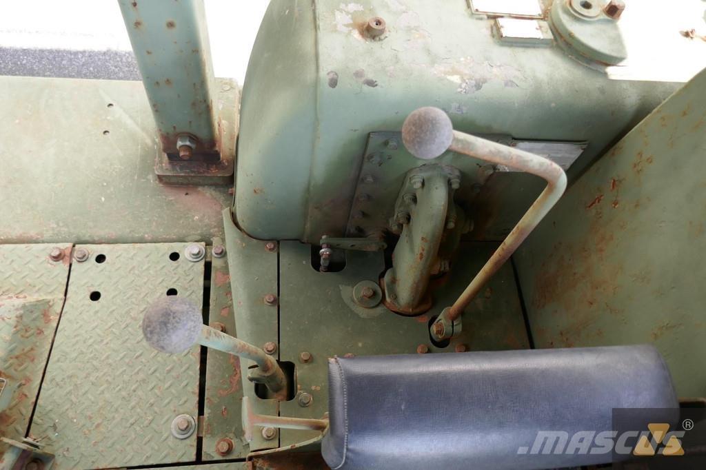 CAT D7F Ex-army Crawler dozers