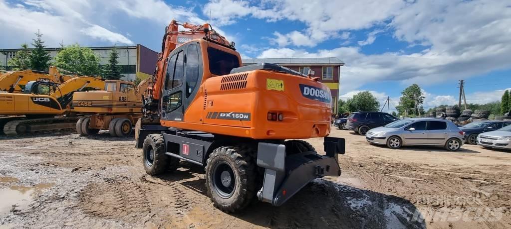 Doosan DX 160 W Wheeled excavators