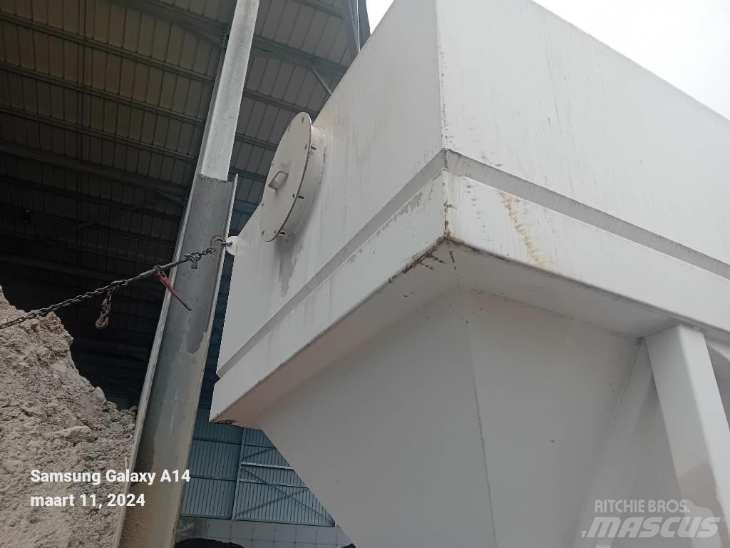  Eurofab Silo Grain bins