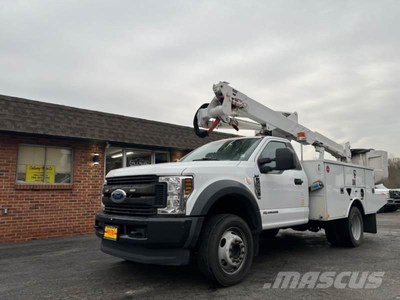 Ford F550 Truck mounted platforms