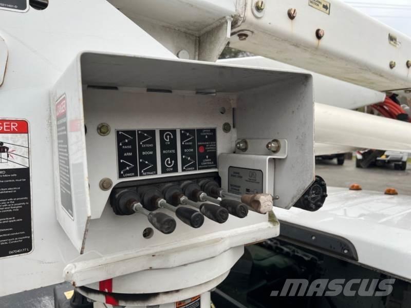 Ford F550 Truck mounted platforms
