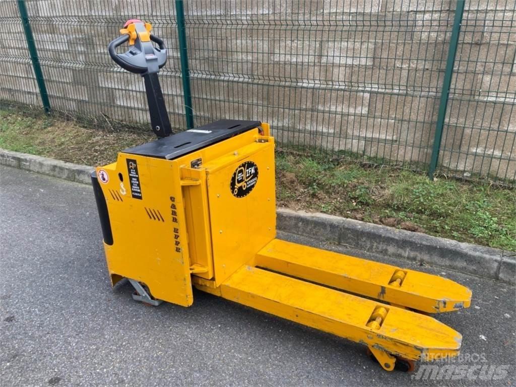  Careffe TES50 Pedestrian stacker