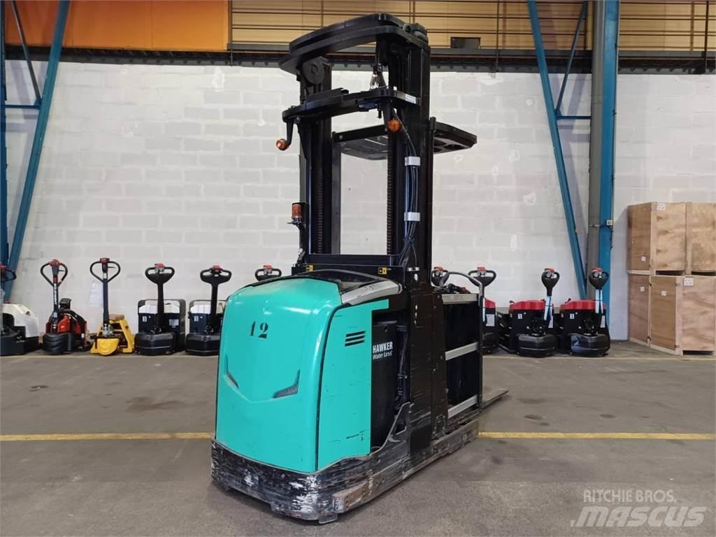CAT NOH10N Medium lift order picker