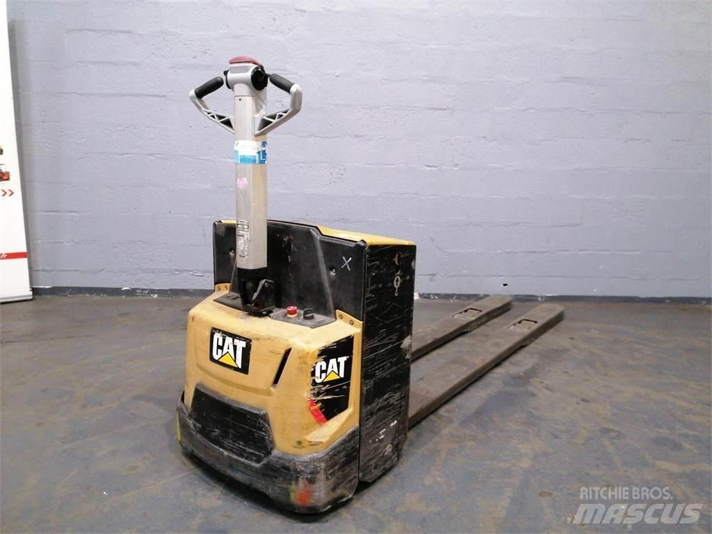 CAT NPP20N2 Pedestrian stacker