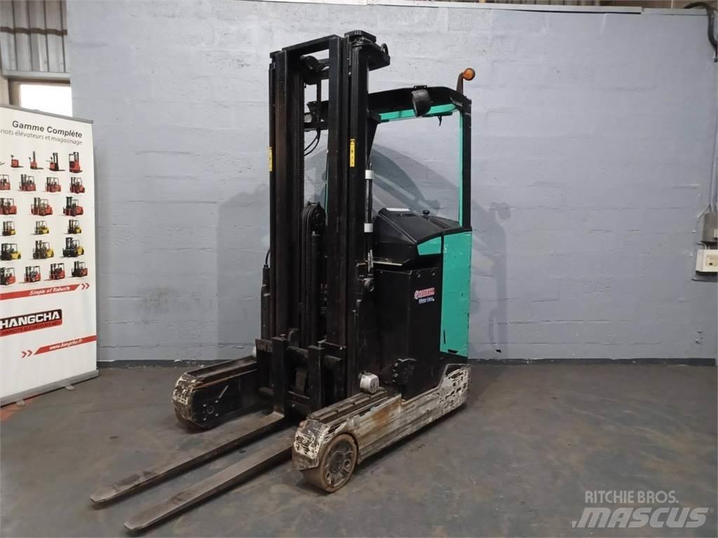 CAT NR16N Reach truck