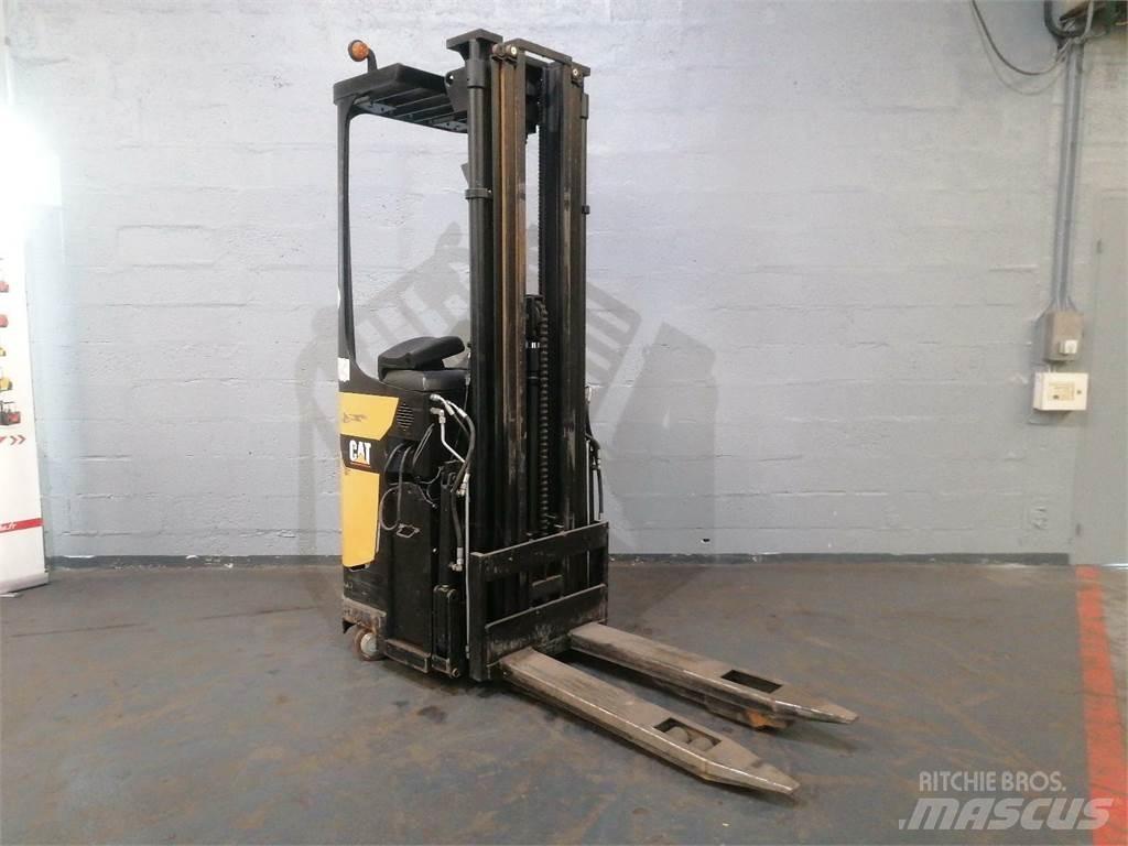 CAT NSR16N Self propelled stackers