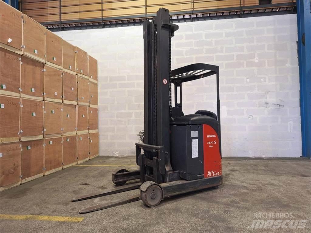 Fenwick R14S Reach truck