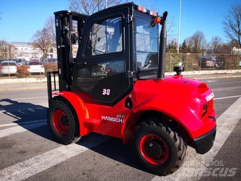 Hangcha TT30-4 Rough terrain truck
