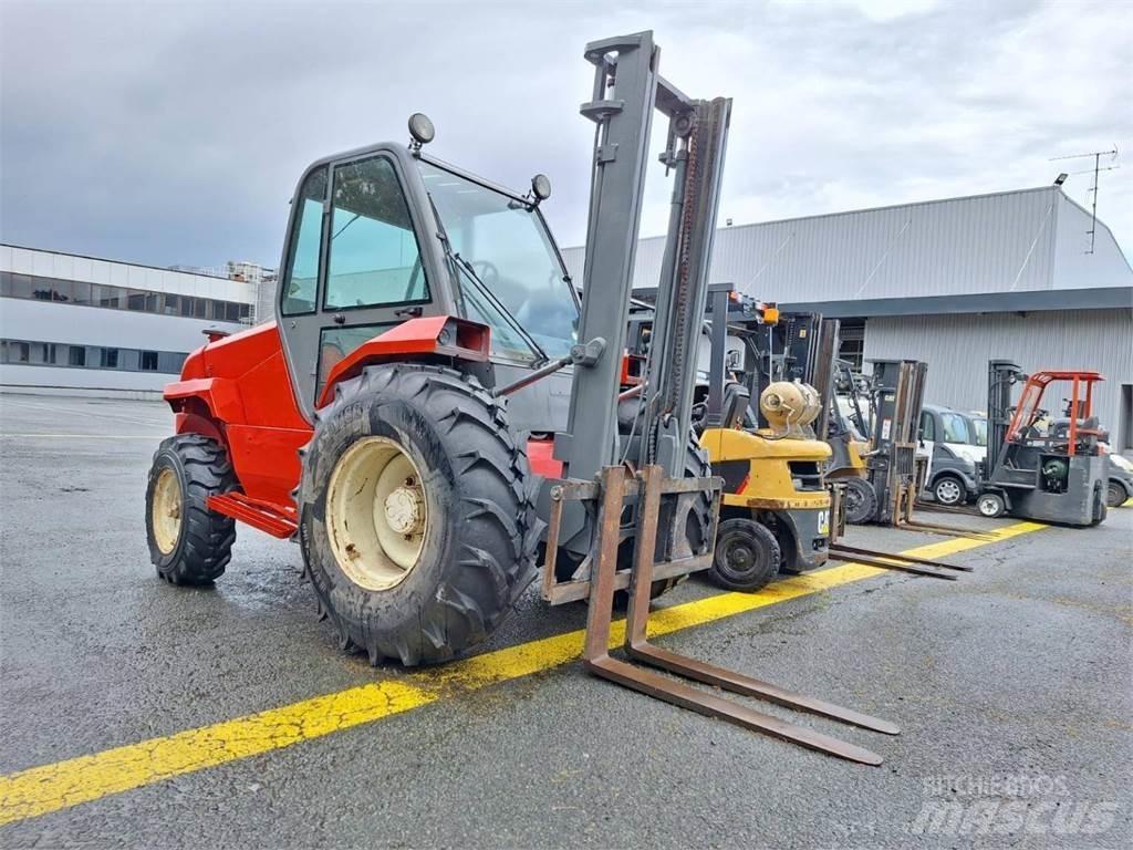 Manitou M30.2 Rough terrain truck