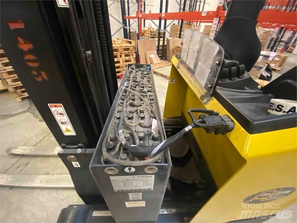 Yale MR14 Reach truck
