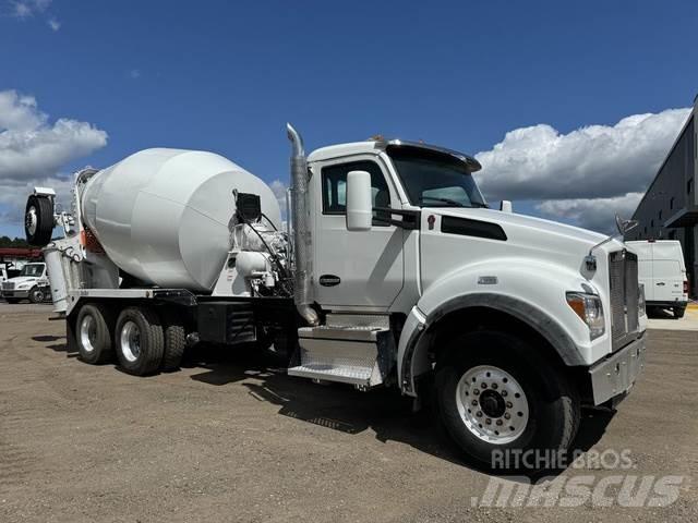 Kenworth T880 Other
