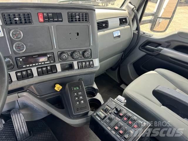 Kenworth T880 Other