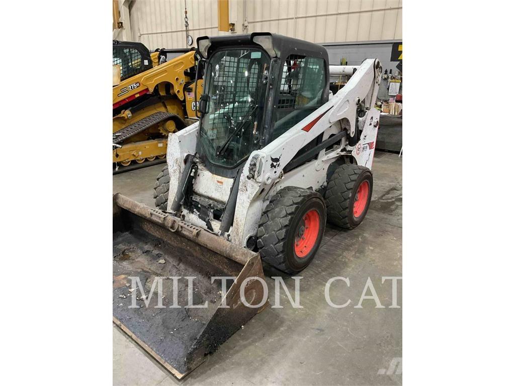 Bobcat S740 Skid steer loaders