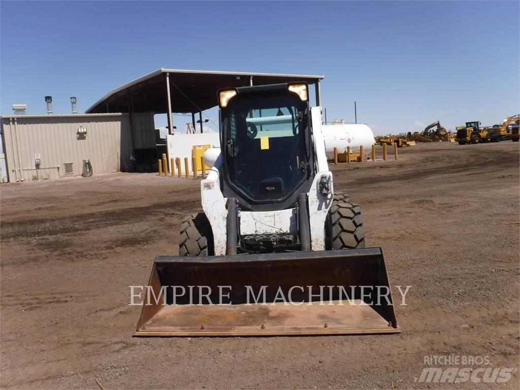 Bobcat S750 Skid steer loaders
