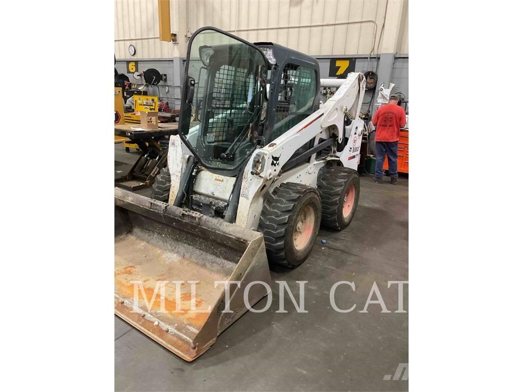Bobcat S770 Skid steer loaders