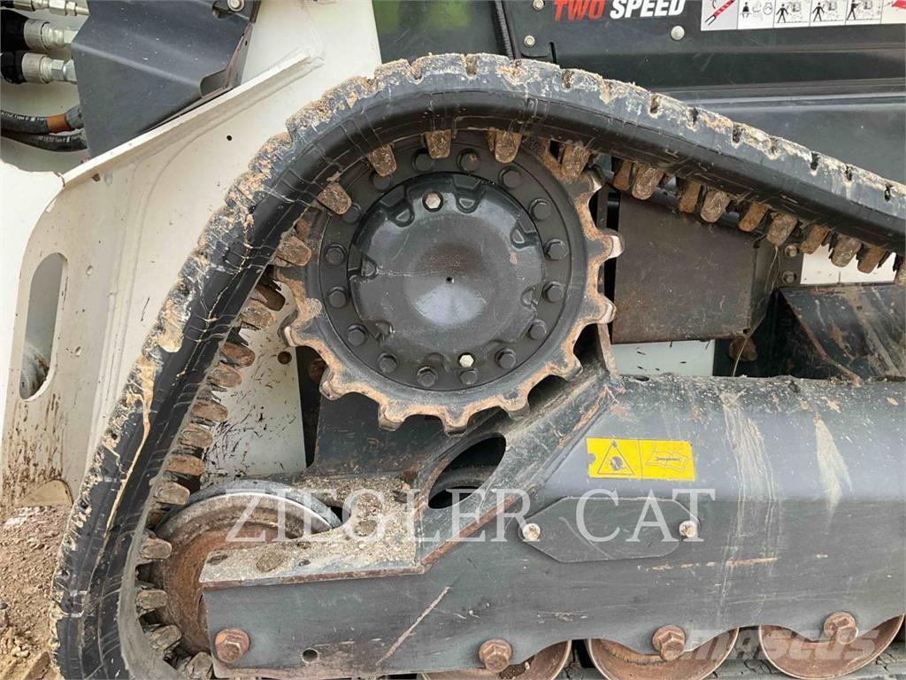 Bobcat T66 Crawler loaders