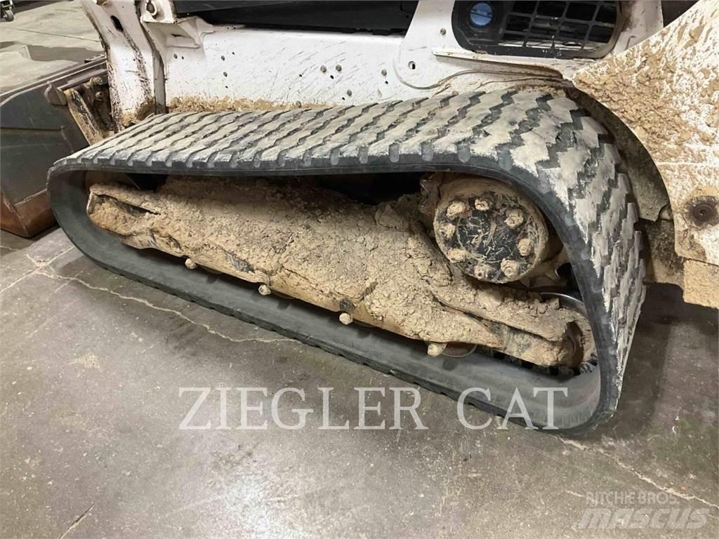 Bobcat T770 Crawler loaders