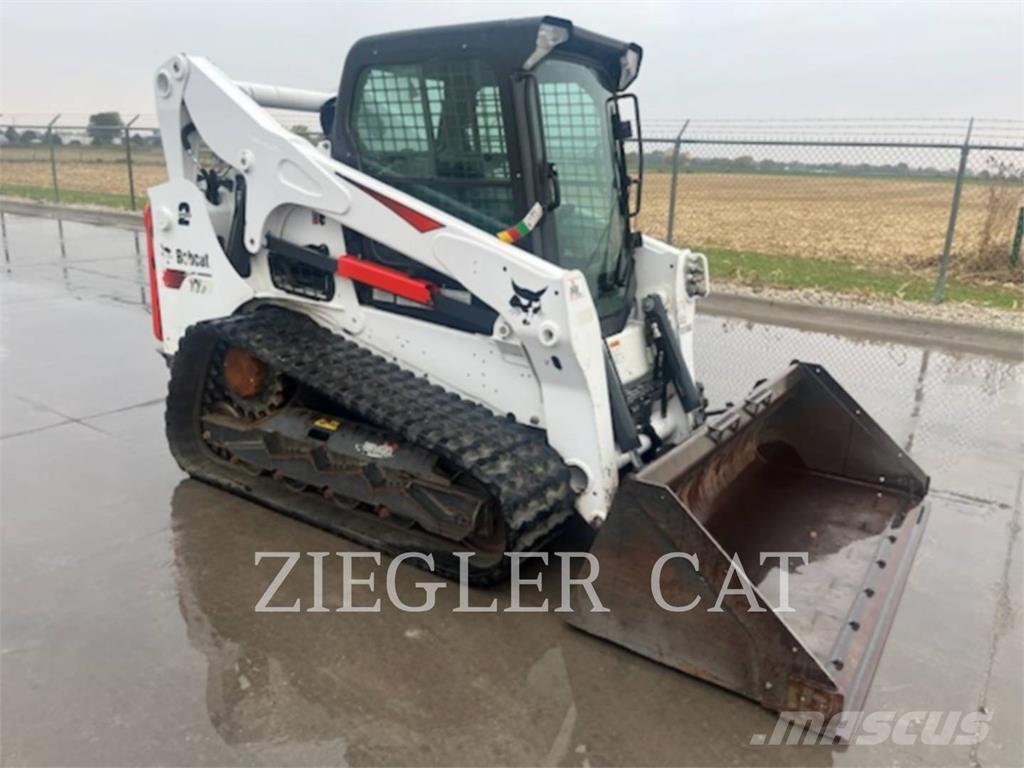 Bobcat T770 Crawler loaders