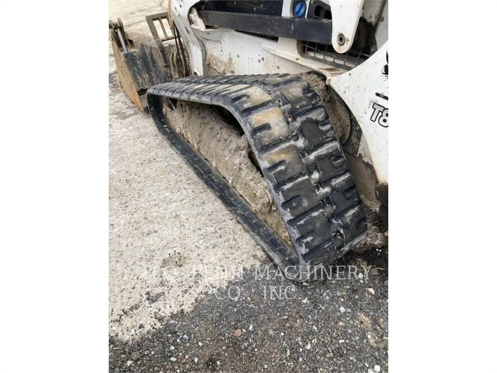 Bobcat T870 Crawler loaders