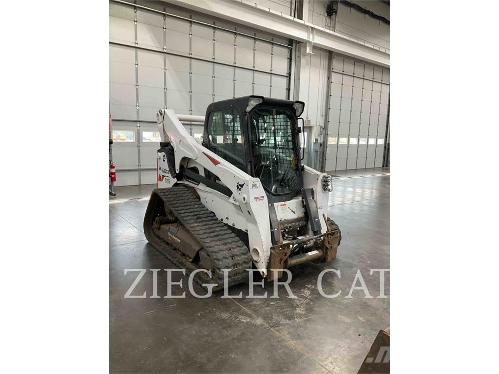 Bobcat T870 Crawler loaders