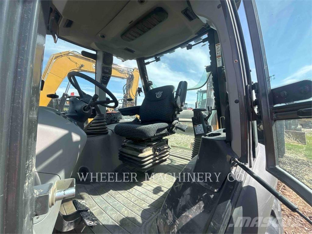 CASE 580SN TH Backhoe