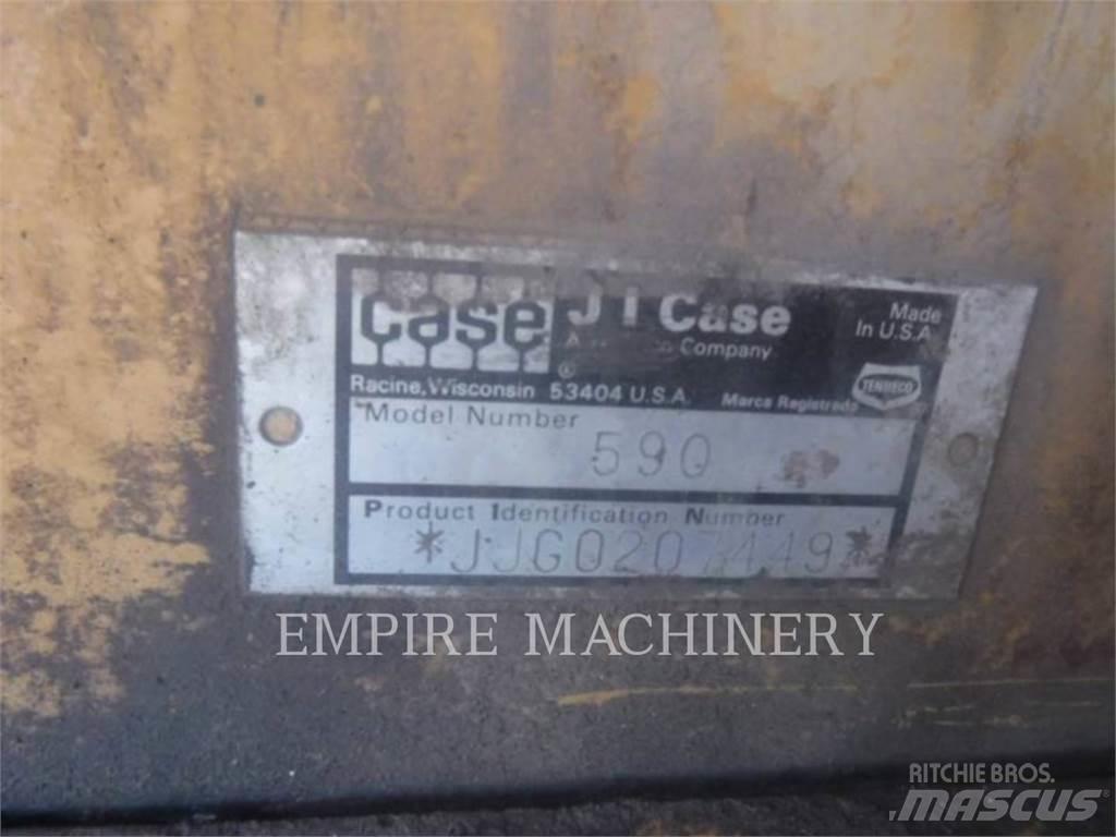 CASE 590 Backhoe