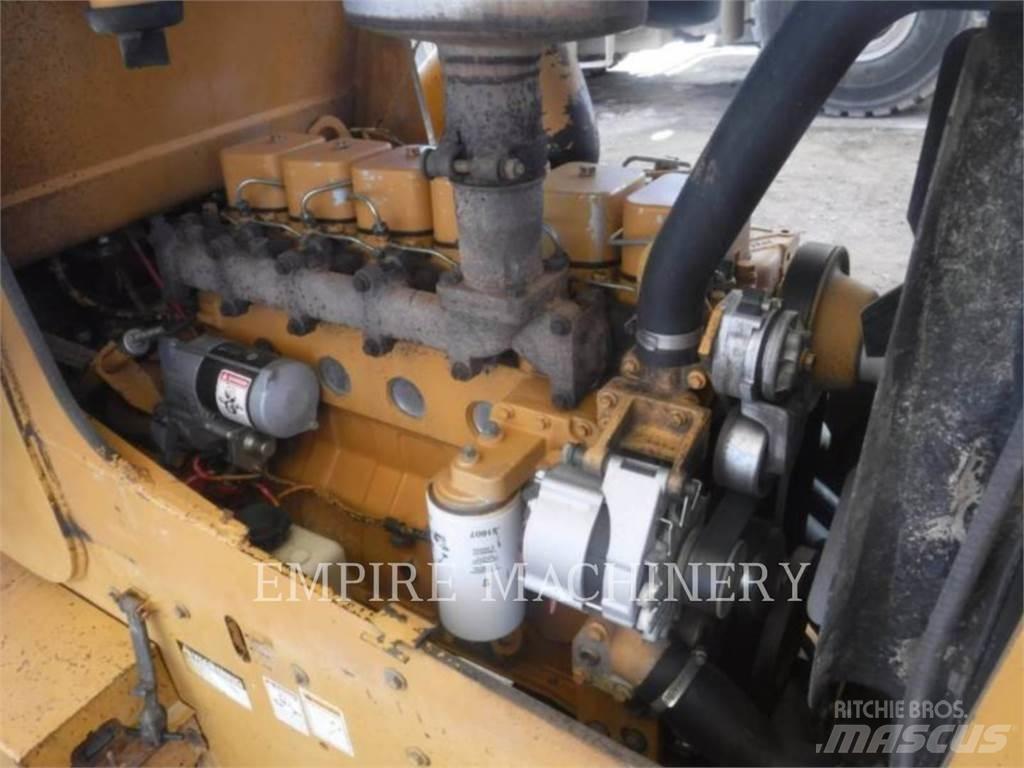 CASE 680L Backhoe