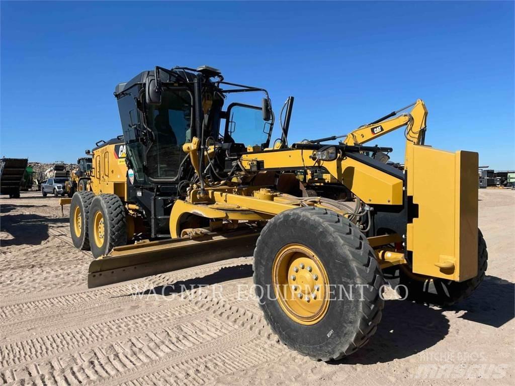 CAT 120 Graders