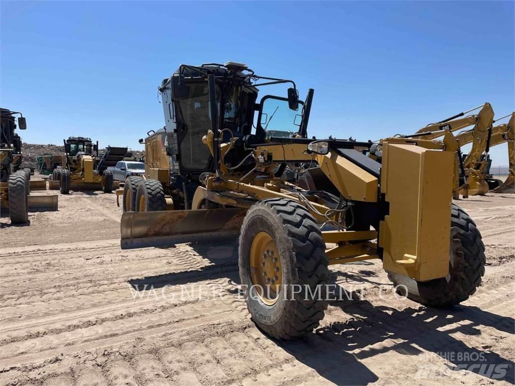 CAT 120 Graders