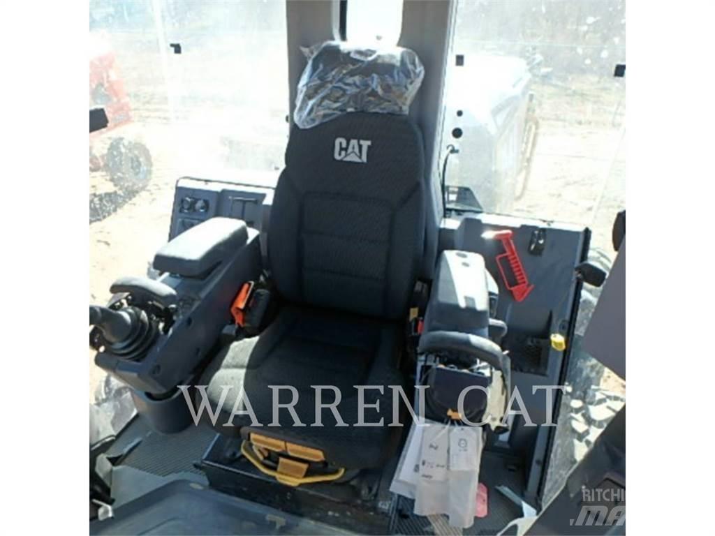 CAT 120 JY Graders