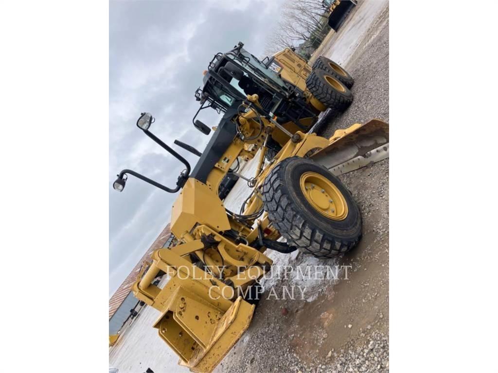 CAT 120M2AWD Graders