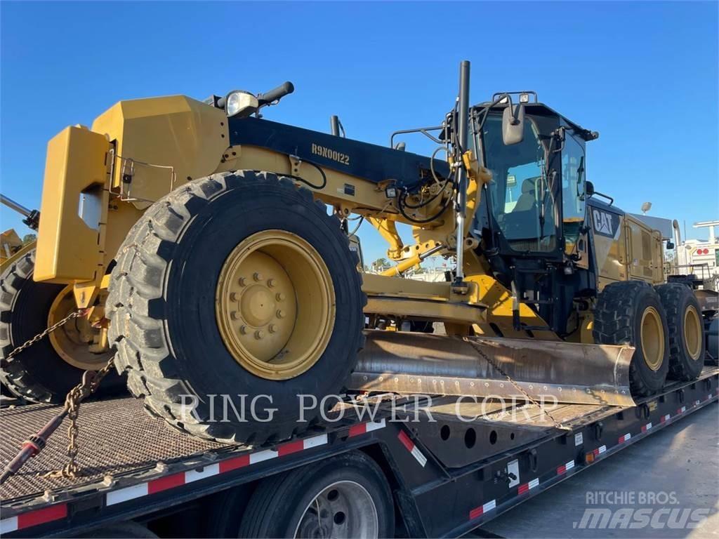 CAT 120M2T4 Graders