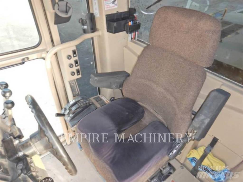 CAT 140H Graders