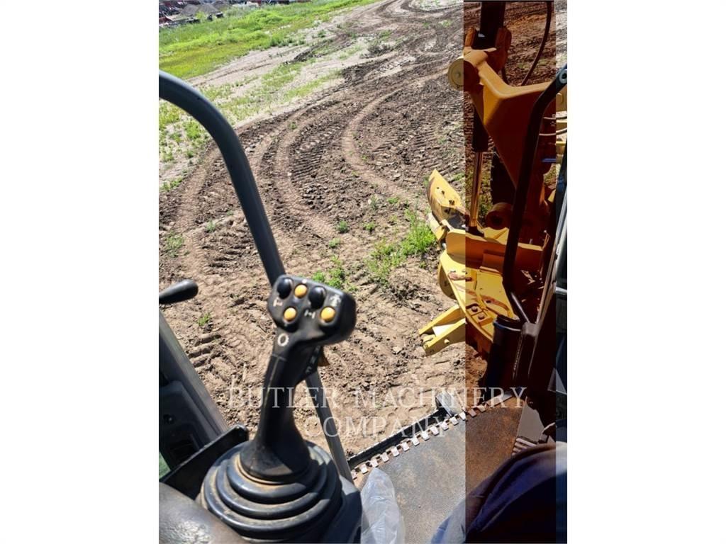 CAT 140M Graders