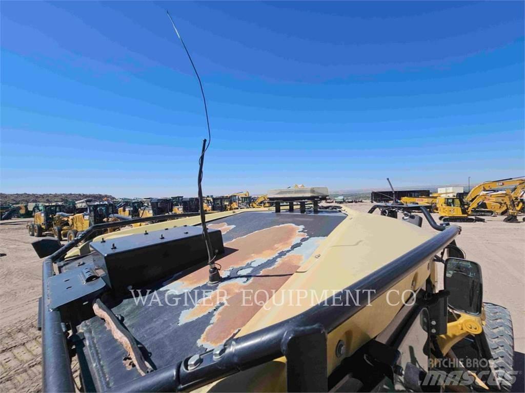 CAT 140M Graders